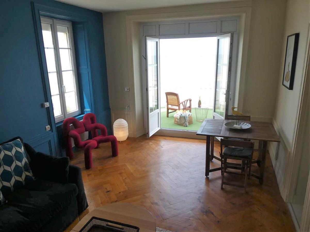 ארומנש-לה-באינס Appartement De Standing - Avec Terrasse Et Vue Mer מראה חיצוני תמונה